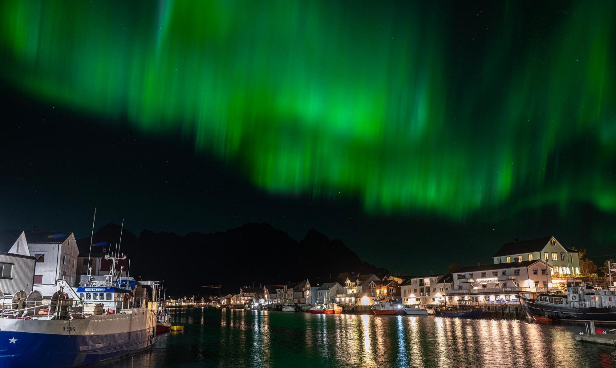 Готель Henningsvaer Rorbuer Екстер'єр фото